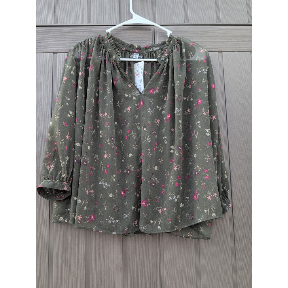 Uniqlo‎ Floral 3/4 Sleeve V-Neck Olive Floral Women's Blouse XXS NEW